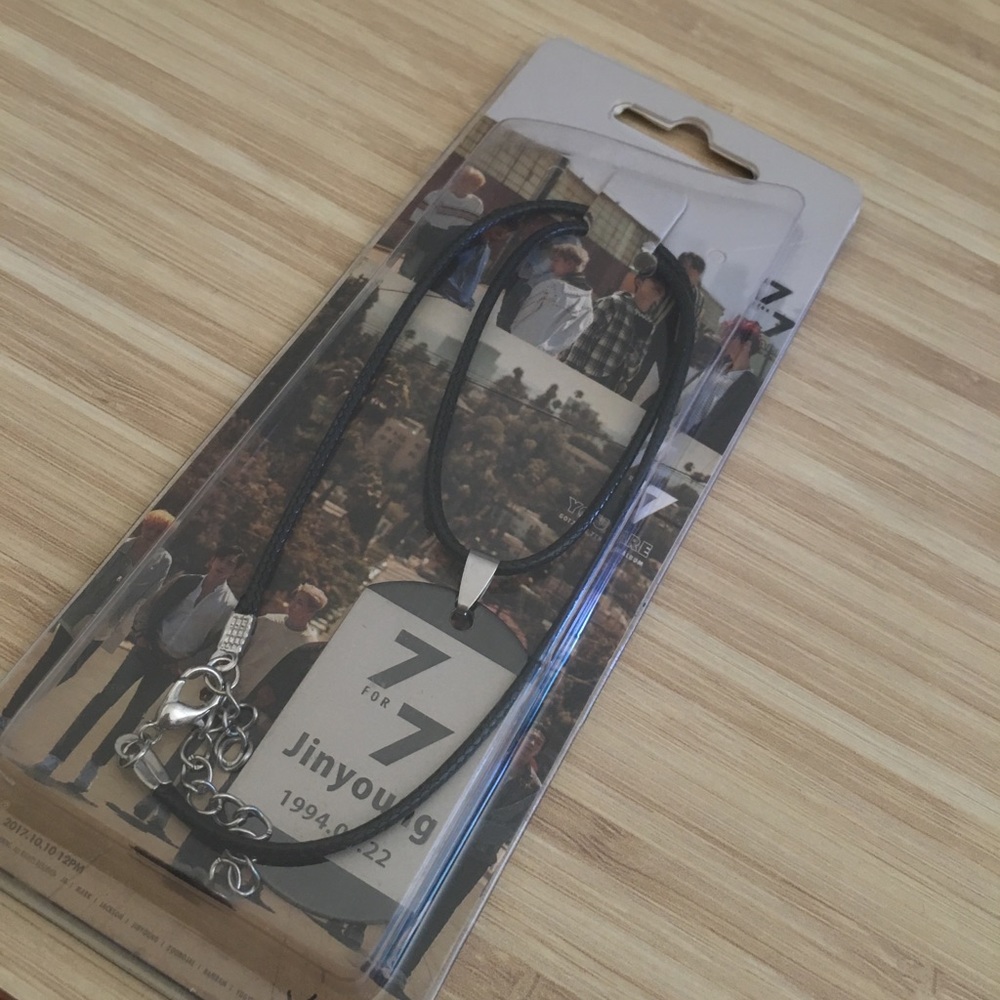 Necklace Jinyoung GOT7